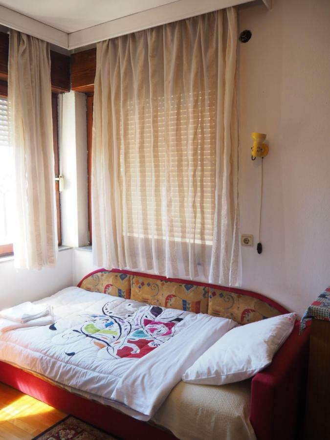 Guest House Stefanovic Вране Экстерьер фото